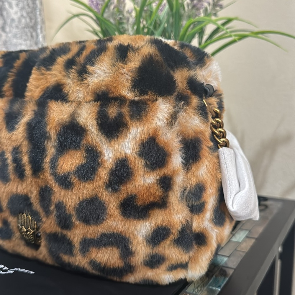 Kurt Geiger London
Kensington Puff Camera Crossbody Bag - Picture 8 of 17